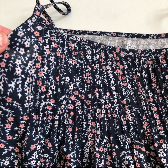 Loft Floral Navy Blue Flowy Tank Top Size XS - Picture 3 of 5